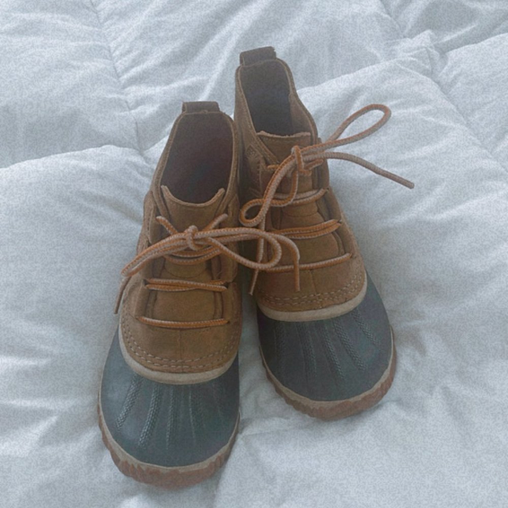 waterproof Sorel boots size 6 womans